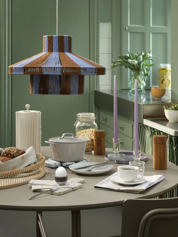 Broste Copenhagen Diana Lampenkap Blauw Ø45cm - 70195000 4 Broste Copenhagen Diana Lampenkap Blauw Ø45cm - 70195000 - Afbeelding 2