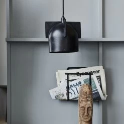 House Doctor Akola Hanglamp LED - Bruin Messing Ø18cm 11 House Doctor Akola Hanglamp LED - Bruin Messing Ø18cm -Klassieke Verlichtingswinkel house doctor akola hanglamp led bruin messing 18cm 3