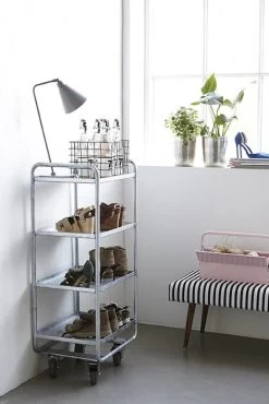 House Doctor Game Tafellamp Zwart Metaal Wit 5 House Doctor Game Tafellamp Zwart Metaal Wit -Klassieke Verlichtingswinkel house doctor game tafellamp zwart metaal wit 1