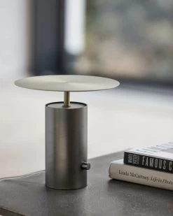 House Doctor Tacker Tafellamp - 260010300 13 House Doctor Tacker Tafellamp - 260010300 -Klassieke Verlichtingswinkel house doctor tacker tafellamp 260010300 3