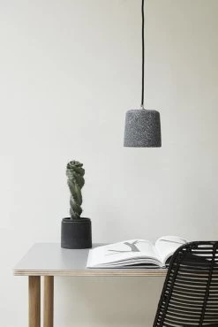 Hubsch Hanglamp Terrazzo Beton Grijs -Klassieke Verlichtingswinkel hubsch hanglamp terrazzo beton grijs 1