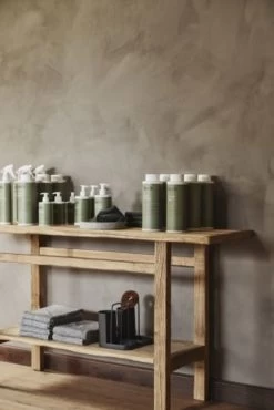 Nordal Kaki Keukenaccessoire - Zwart 8 Nordal Kaki Keukenaccessoire - Zwart -Klassieke Verlichtingswinkel nordal kaki keukenaccessoire zwart 2