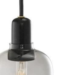 Normann Copenhagen AMP Small Hanglamp Smoke Zwart -Klassieke Verlichtingswinkel normann copenhagen amp small hanglamp smoke zwart 1