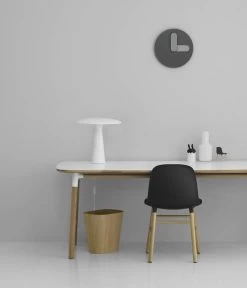 Normann Copenhagen Shelter Tafellamp Wit -Klassieke Verlichtingswinkel normann copenhagen shelter tafellamp wit 4